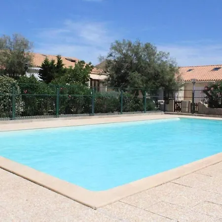 Avec Piscine Collective Et Court De Tennis 4sant46 * Saint-Pierre-la-Mer (Aude)