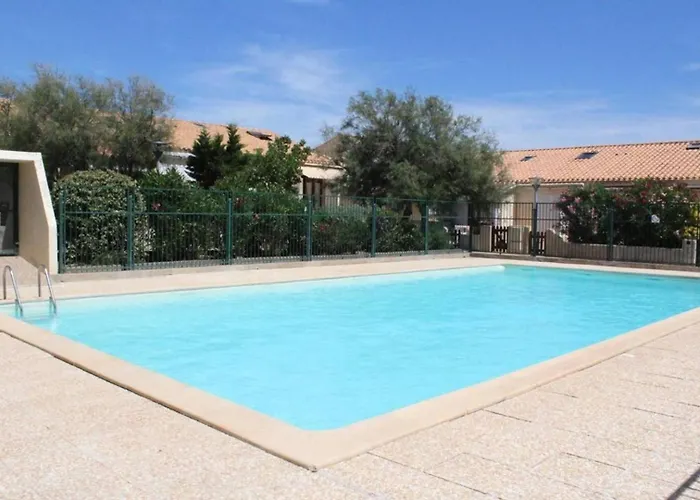 Avec Piscine Collective Et Court De Tennis 4sant46 * Saint-Pierre-la-Mer (Aude)